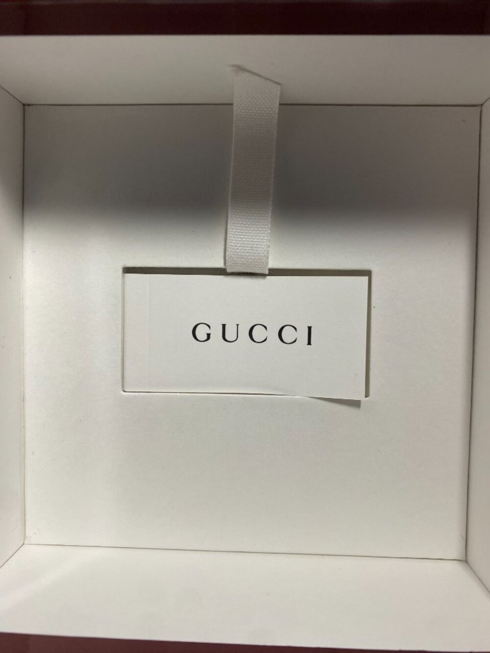 Gucci Crest Pendant Necklace New with Packaging - Picture 6 of 6